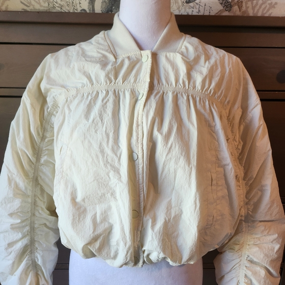 Zara Jackets & Blazers - Women's Cream Bomber Jacket